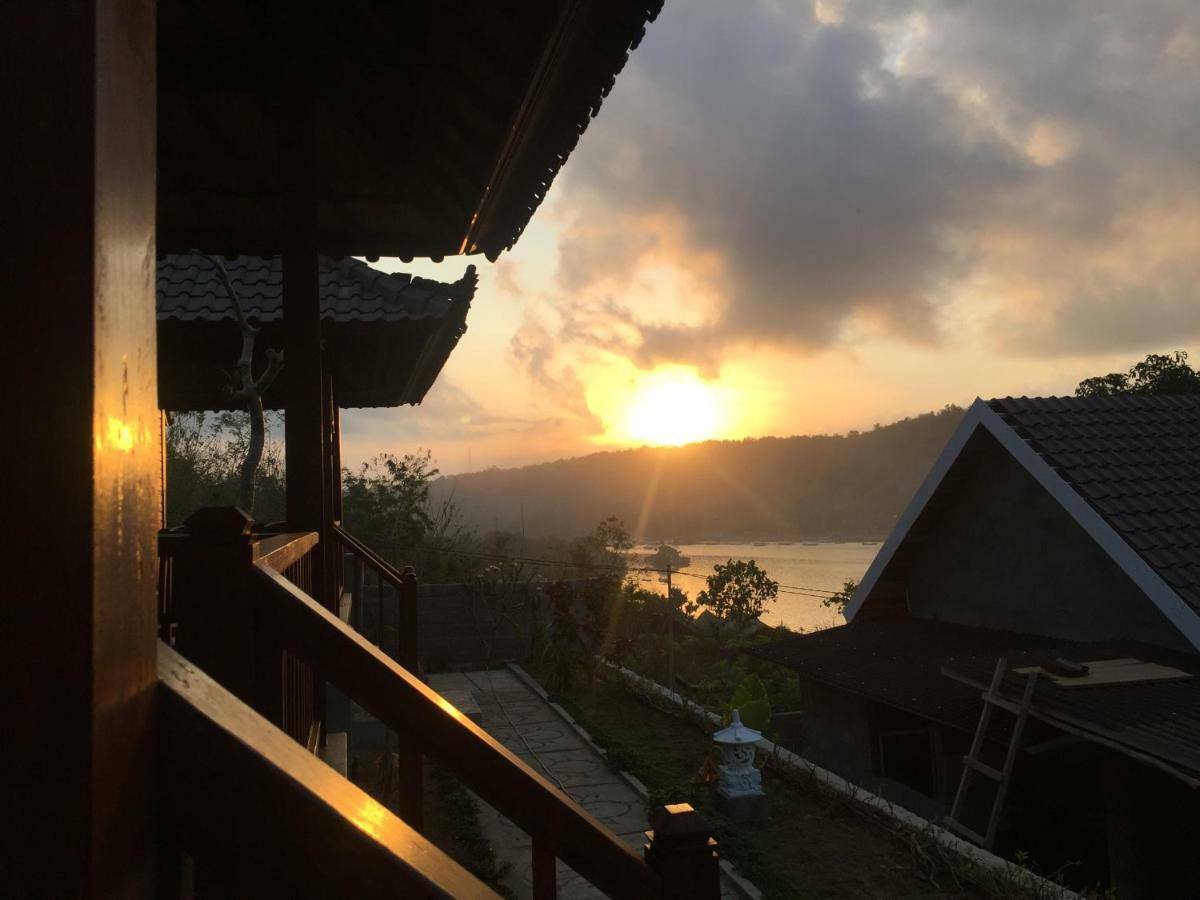 Sunday Huts Lembongan Hotell Exteriör bild