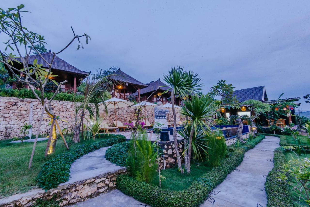 Sunday Huts Lembongan Hotell Exteriör bild