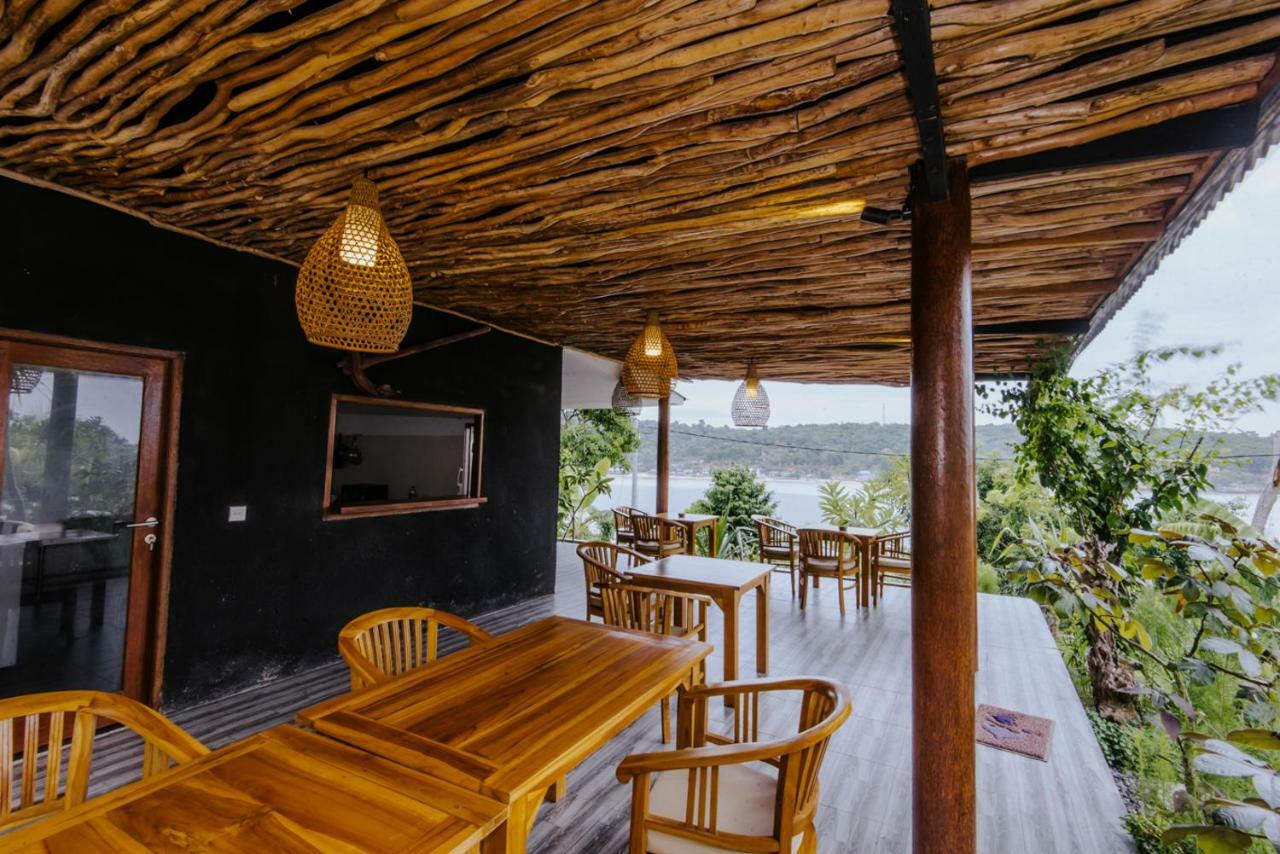 Sunday Huts Lembongan Hotell Exteriör bild