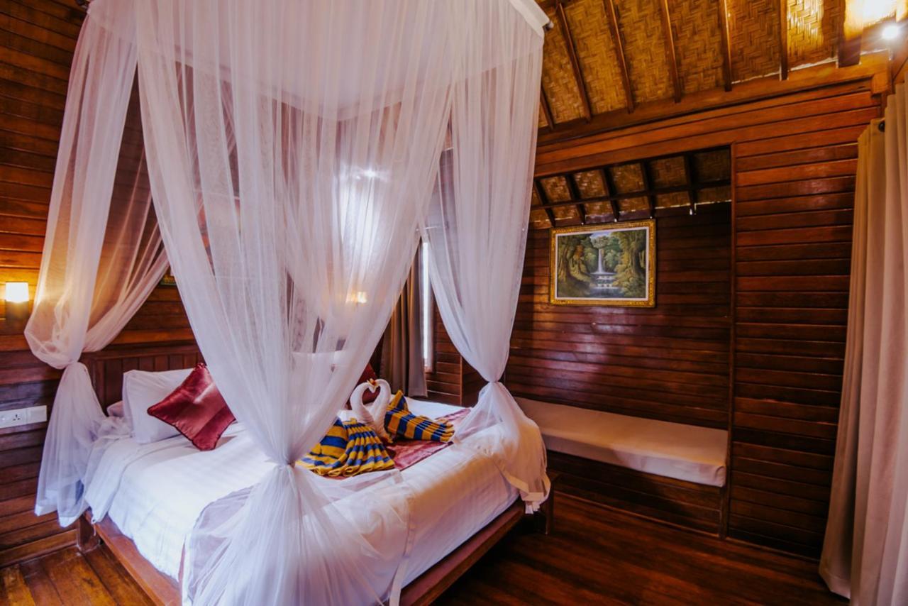 Sunday Huts Lembongan Hotell Exteriör bild